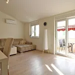 Apartamento 2420 *