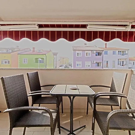 2420 Apartamento